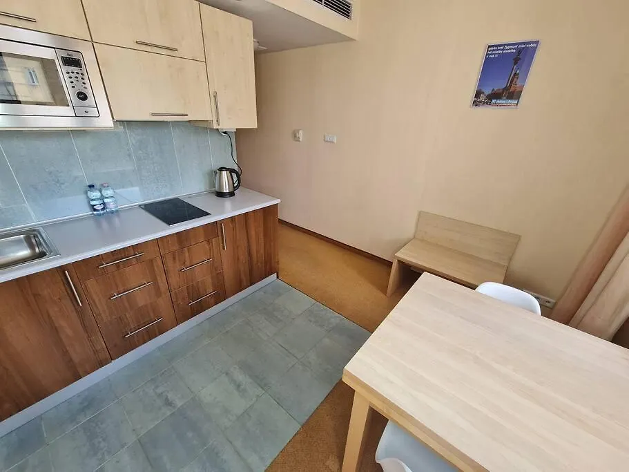 10Q - Z6 Apartment 305 바르샤바 폴란드